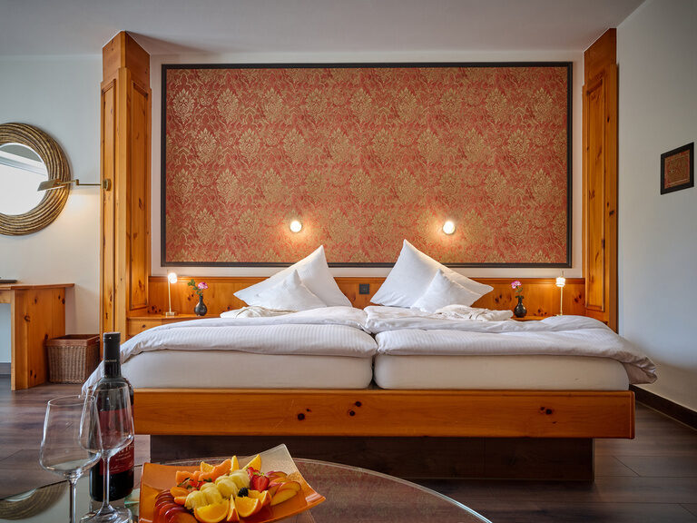 Stilvoll gedeckte Tische im Restaurant des Hotel Wutzschleife mit elegantem Ambiente.